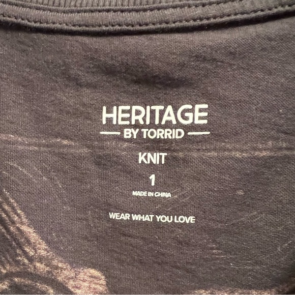 Torrid Goddess Relaxed Fit Heritage Distressed Tee. Size 1 - Picture 9 of 13